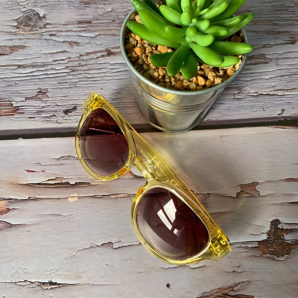 Bebe sunglasses. NWOT. - Picture 3 of 4